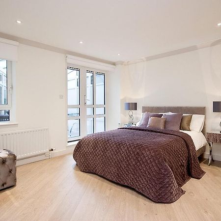 Stunning 2-Bedroom-Hosted By Sweetstay Londra Esterno foto